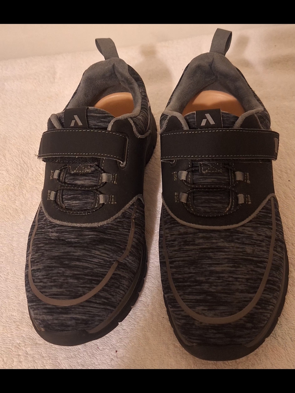 Anodyne No. 45 Women’s Sport Jogger Diabetic Hook-and-Loop Walking Shoes — Gray